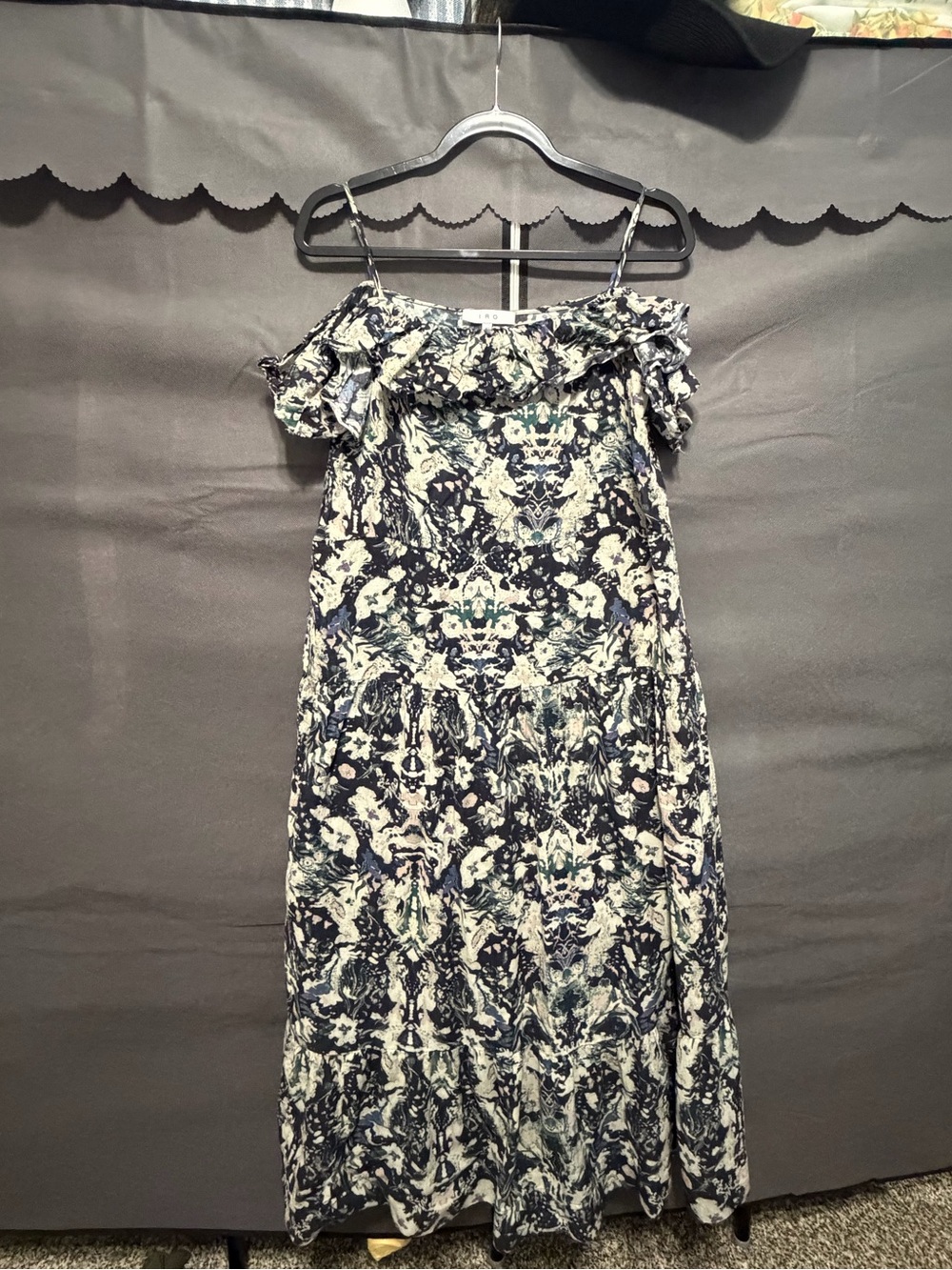 Print Iro Maxi Dress with Ruffle Strap